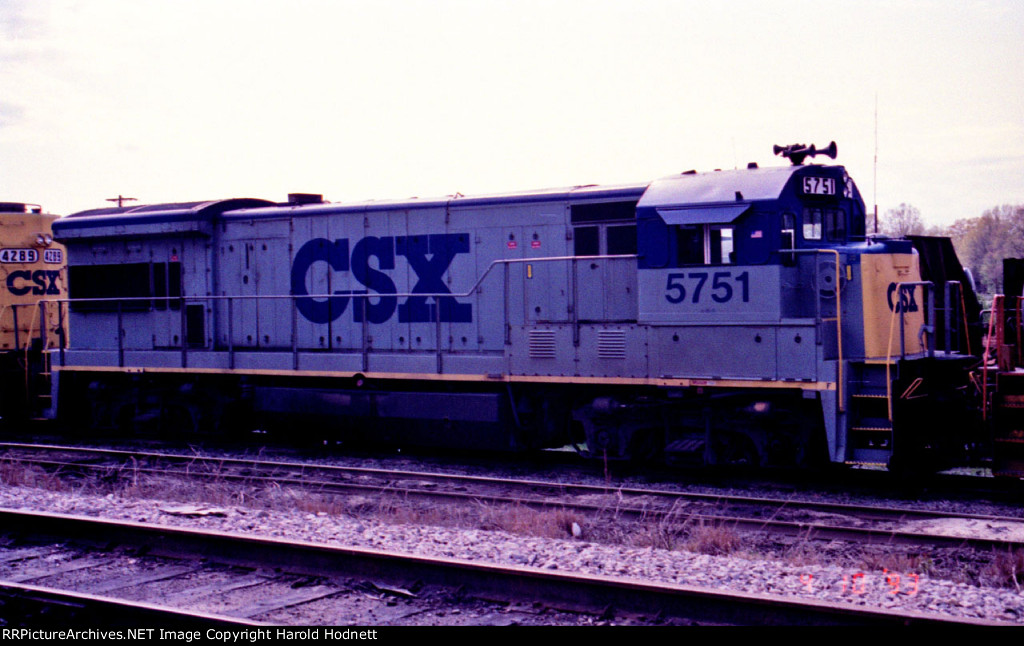 CSX 5751